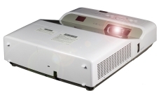 Gaoke GK-RAC100 LCD projektor s krátkou projekční vzdáleností 4: 3