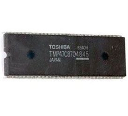 TMP47C870 4-bit mikrocontroler + ROM 8k x8 +RAM 512x4, DIP64
