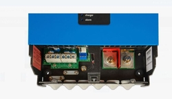 Měnič/nabíječ Victron Energy Multiplus 12V/2000VA/80A-32A